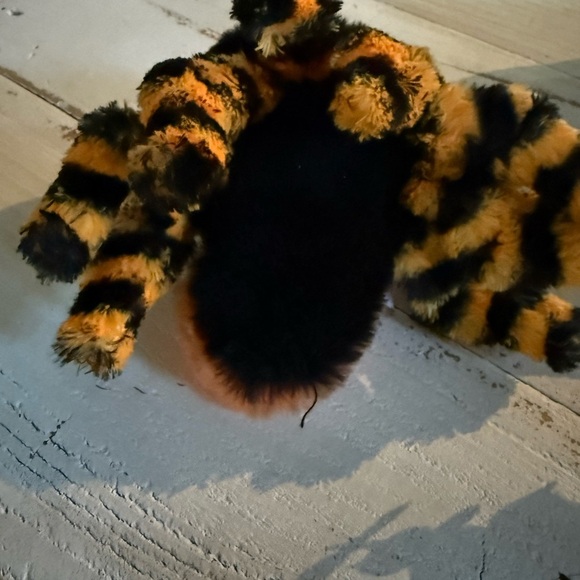 Ty Beanie Boo Charlotte Plush - Black and Yellow - Picture 3 of 3